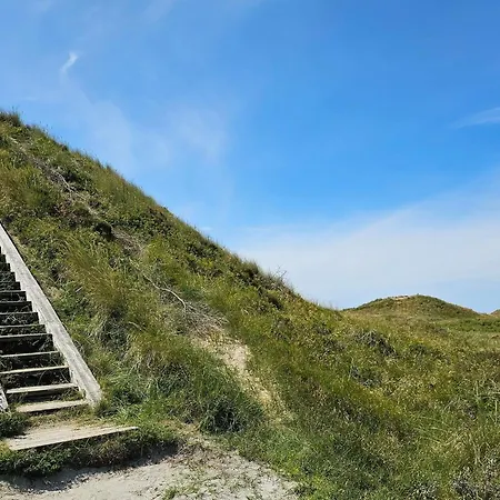 6 Person In Thyholm-by Traum *